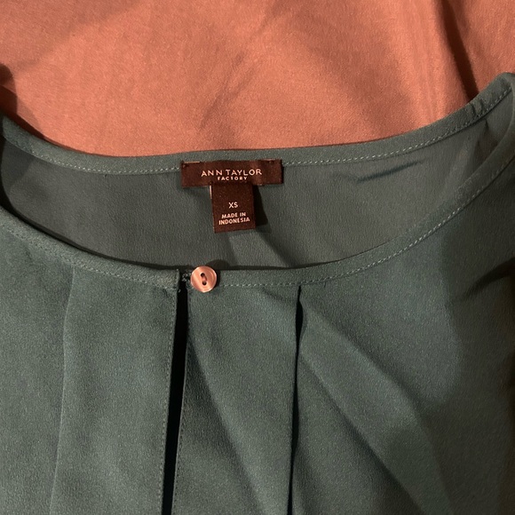 ann taylor professional blouse - Picture 2 of 2